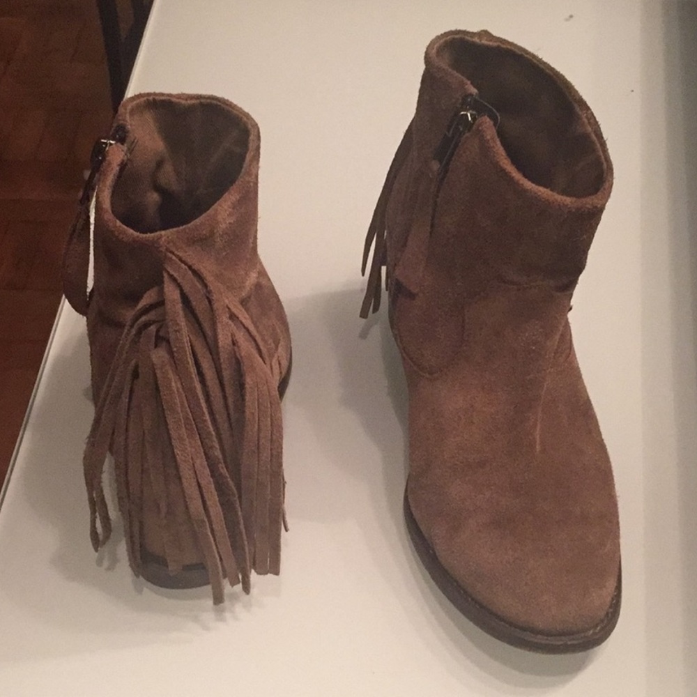 Zara brown suede fringe booties. Size 8
